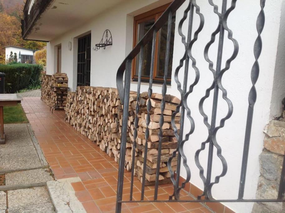 Charmantes Landhaus Mit Garten Und Traumhaftem Fernblick Thal  Екстериор снимка