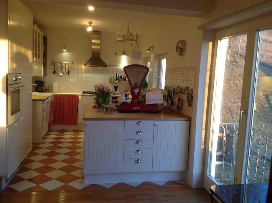 Charmantes Landhaus Mit Garten Und Traumhaftem Fernblick Thal  Екстериор снимка