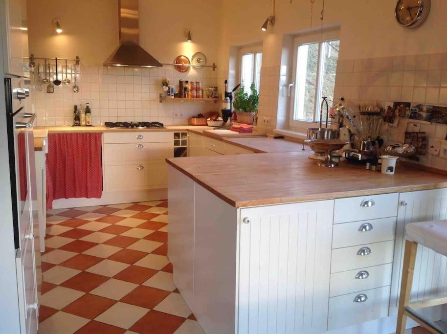 Charmantes Landhaus Mit Garten Und Traumhaftem Fernblick Thal  Екстериор снимка