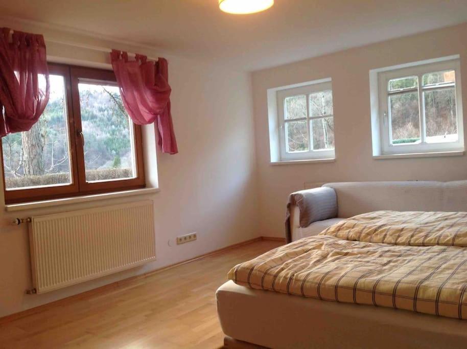 Charmantes Landhaus Mit Garten Und Traumhaftem Fernblick Thal  Екстериор снимка